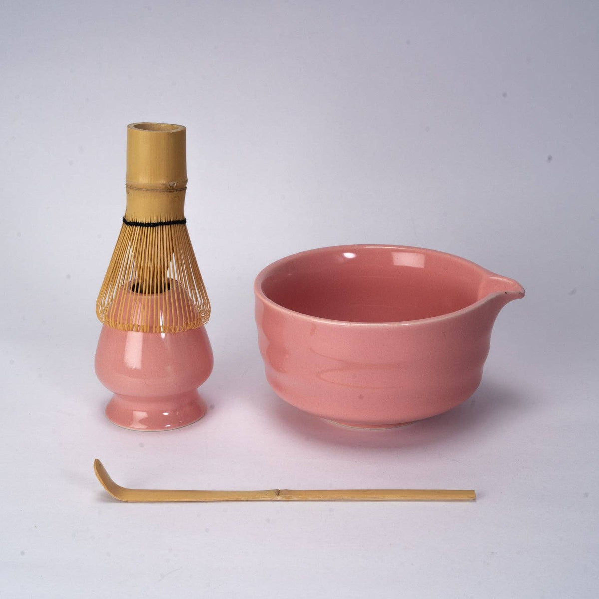 4-Piece Ceremonial Matcha Gift Set with Whisk, Stand and Scoop – Pink, 12 oz