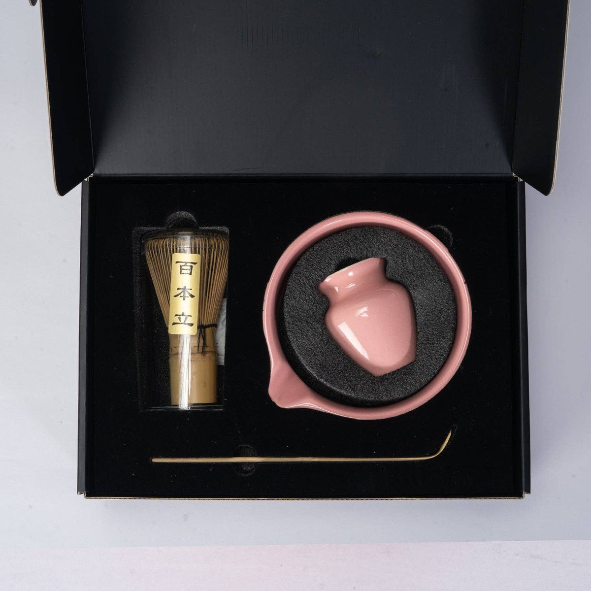 4-Piece Ceremonial Matcha Gift Set with Whisk, Stand and Scoop – Pink, 12 oz